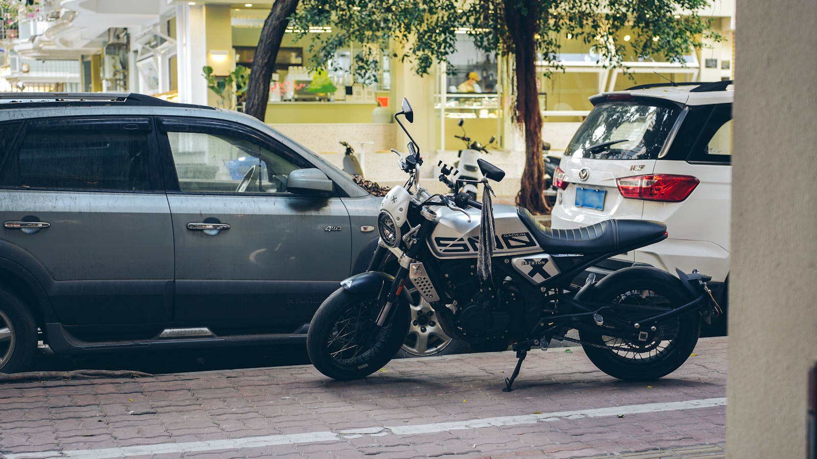 Motorcycle Insurance vs. Auto Insurance: Key Differences